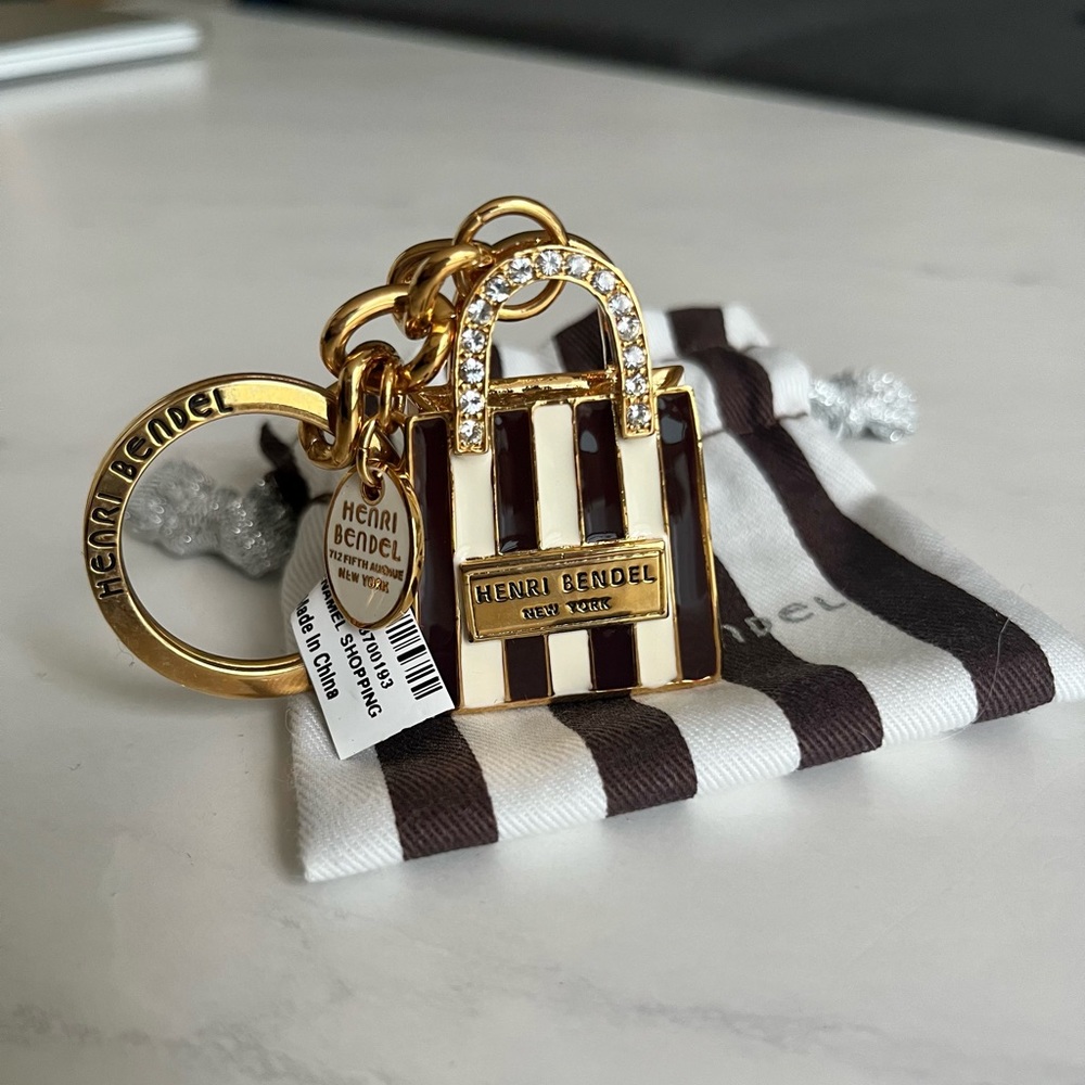 BNWT Henri Bendel Shopping Bag Charm - Key Chain